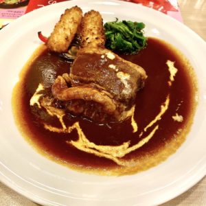 「とうしち」の鶏醤油ラーメンと豚肉飯